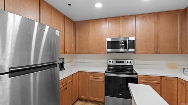 Foto del edificio - 2445 Brant St