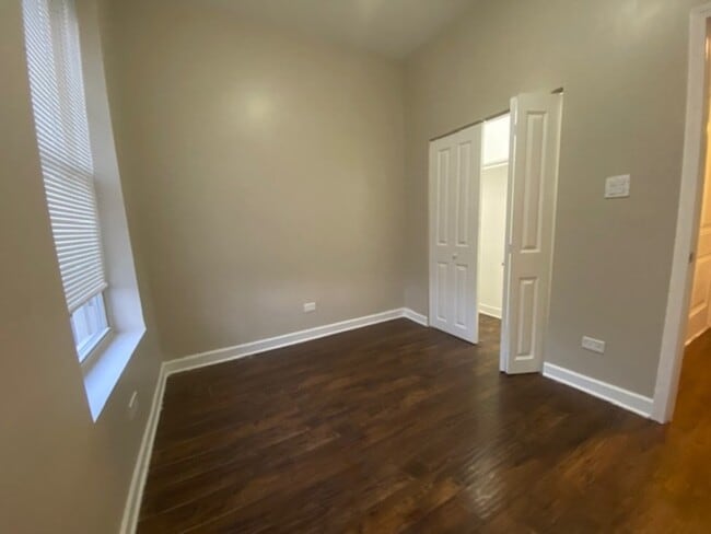 Foto del edificio - 6403 S St Lawrence Ave