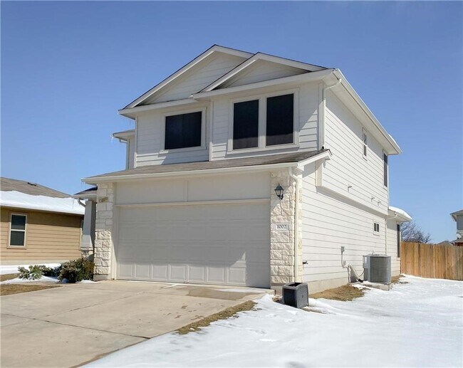 Foto del edificio - 1002 Hawkeye Point Rd