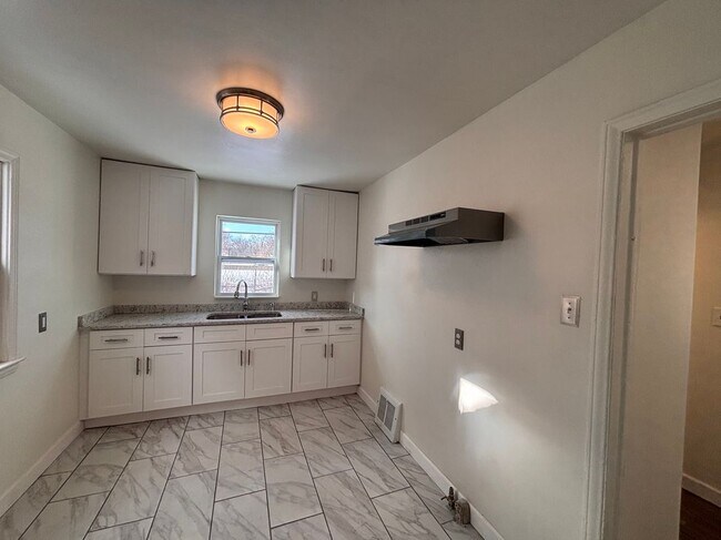 Foto del edificio - 19425 Fenmore St