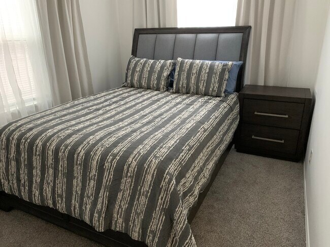 Habitación (activado) - 672 W 16th St