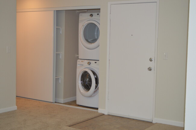 washer and dryer - Tanglewood Apartments