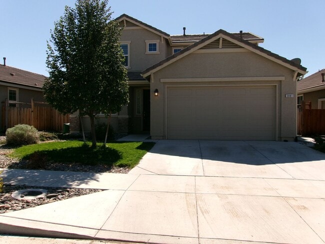 Foto del edificio - Beautiful 4 bedroom, 2-1/2 bath home in Wingfield Springs