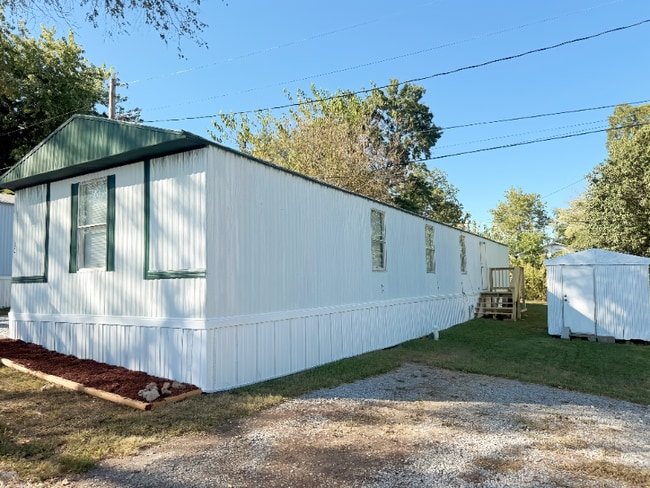 Foto del edificio - 4916 Brown Station Rd