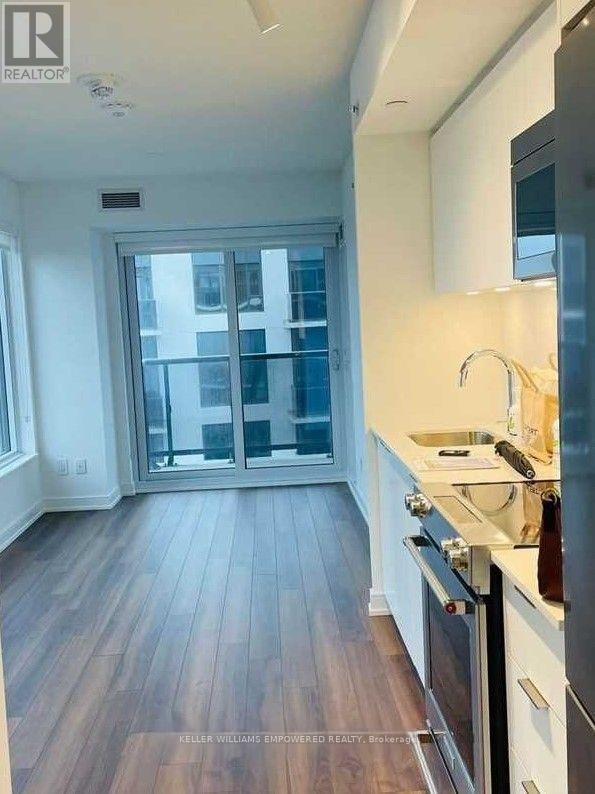 Photo du bâtiment - 30 Samuel Wood Wy