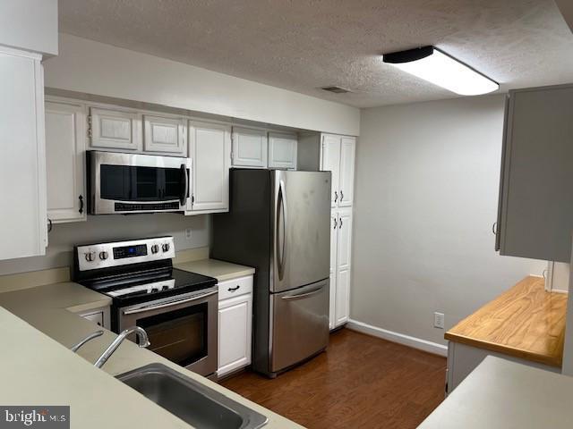 Foto del edificio - 12002 Ridge Knoll Dr