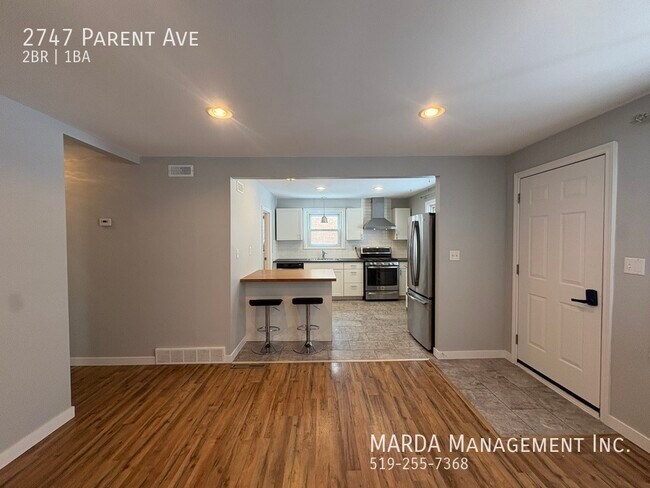 Photo du bâtiment - MODERN 2 BED/1 BATH BUNGALOW W/POOL - REMINGTON PARK + UTILITIES!