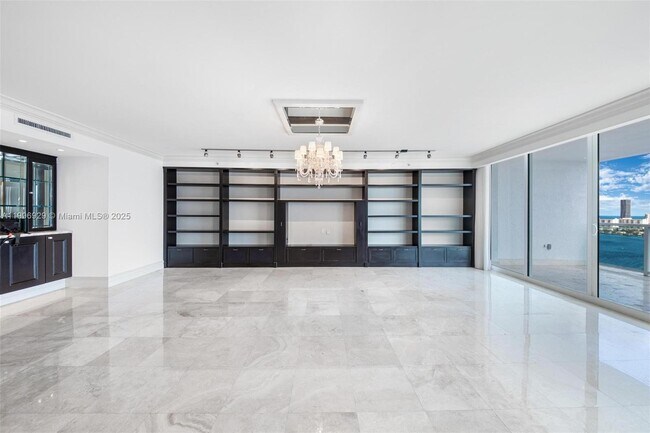 Foto del edificio - 3201 NE 183rd St