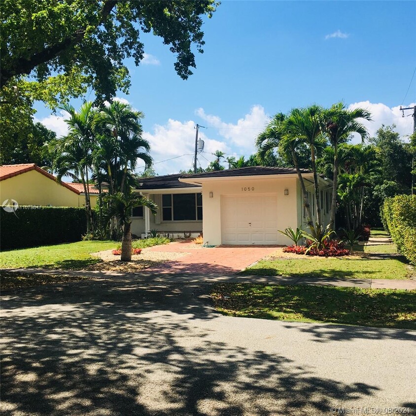 Primary Photo - 1050 Sevilla Ave