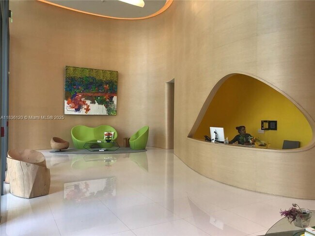 Foto del edificio - 501 NE 31st St