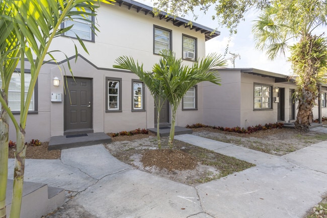 Building Photo - Poinsettia Place Apartments