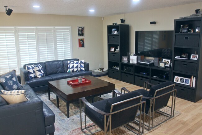 Foto del edificio - South Tampa 3 Bed, 2 Bath with Large Backyard