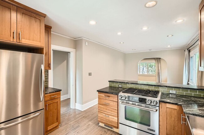 Foto del edificio - Beautiful Home in Cherry Creek- Great Loca...