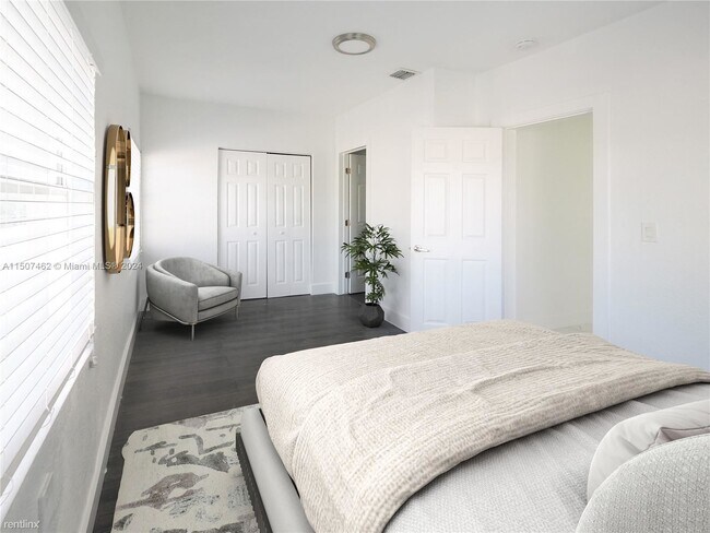 Foto del edificio - 3 br, 2 bath House - 2272 NW 2nd St # 2