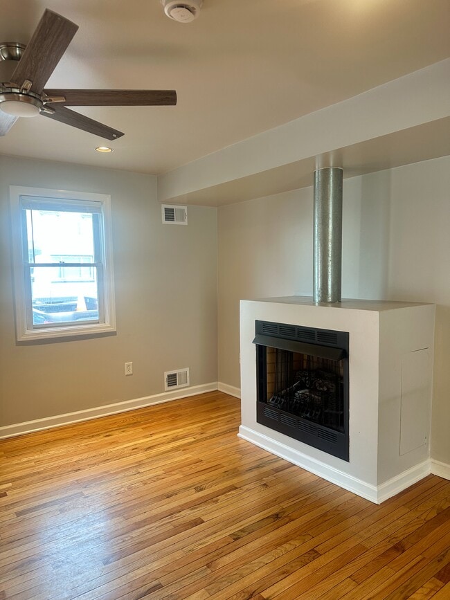 Building Photo - 46 S 11th St