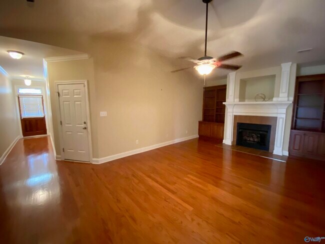 Building Photo - 3163 Mallard Point Dr SE