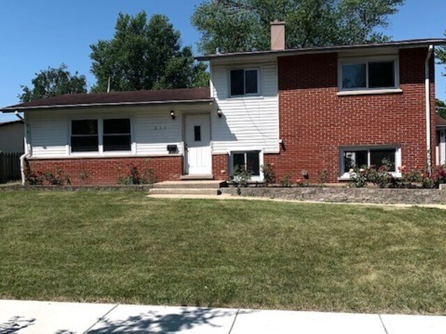 Foto principal - 902 Brentwood Ln
