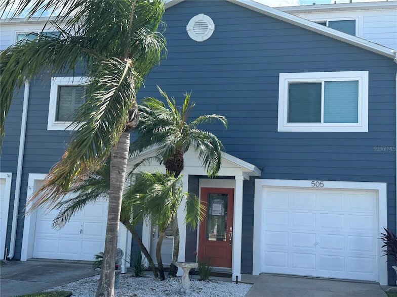Foto principal - 505 Hidden Harbour Dr