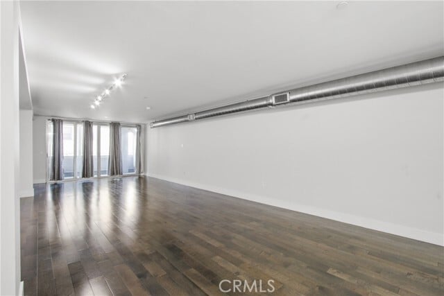 Foto del edificio - 433 Pine Ave