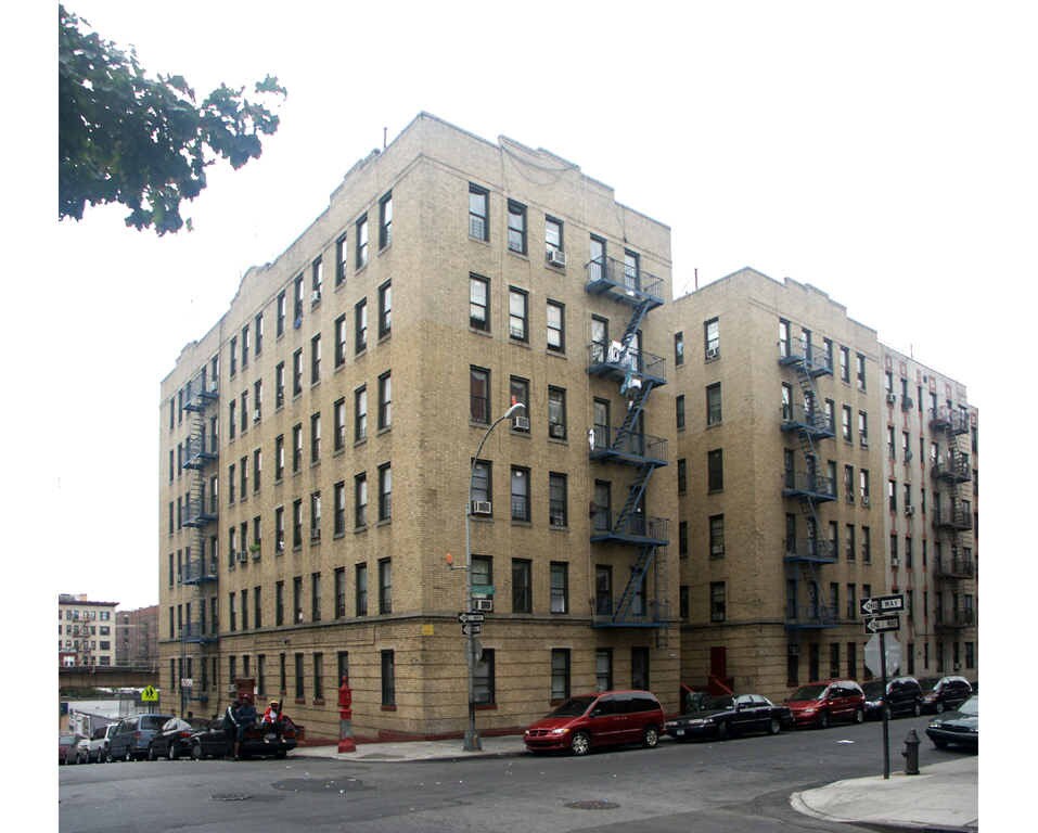 Primary Photo - 2232-2234 Davidson Ave