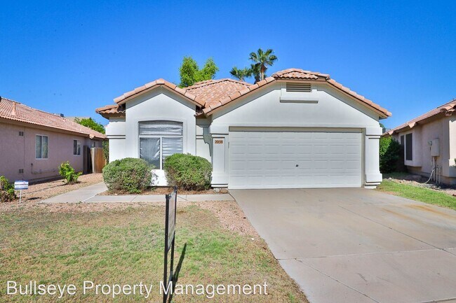 Building Photo - 3 br, 2 bath House - 2058 N. Los Alamos St.