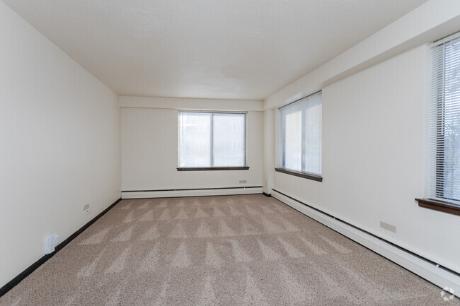 2BR, 1.5BA - Remodeled - Lake Summit