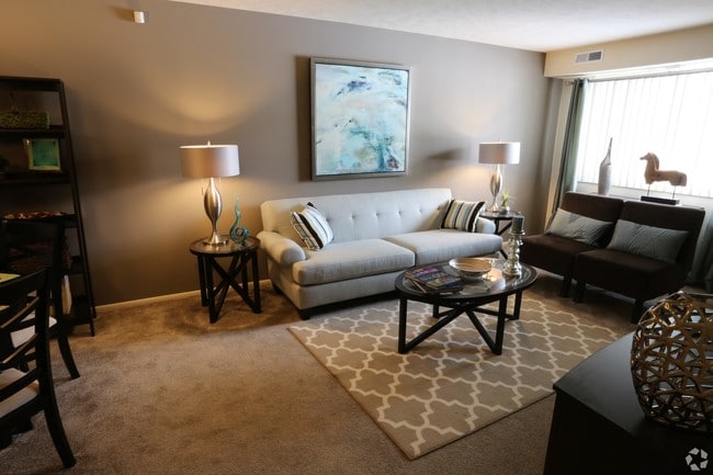 Building Photo - Willowood Apartments