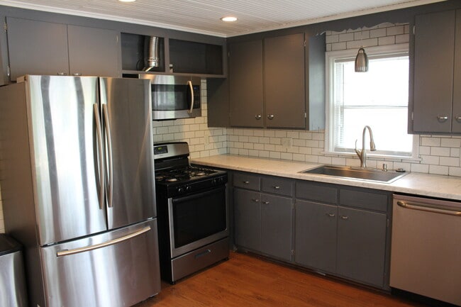 Building Photo - 2732 Pillsbury Ave S