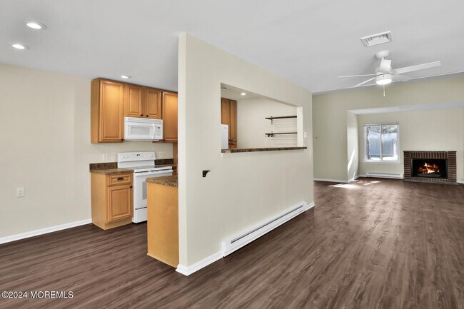 Building Photo - 24 Andover Ct