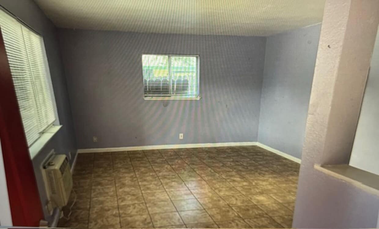 Building Photo - Spacious 2 bedroom, 2 bath 4 plex in Grani...