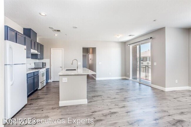 Building Photo - 2 br, 2 bath House - 355 Kensington Palace...