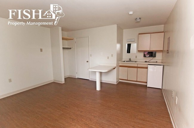 Building Photo - 948 W 3rd St