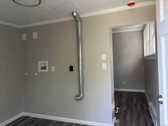 Building Photo - 350 S Scott Ave