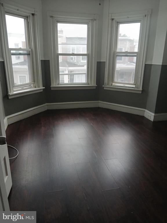 Foto del edificio - 267 W Sheldon St