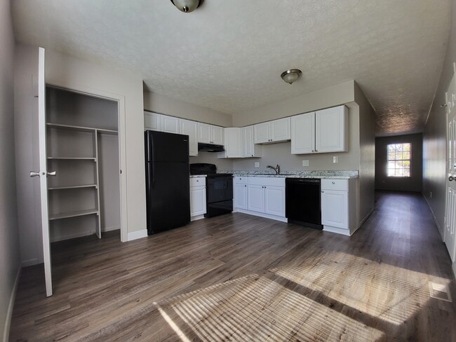 Building Photo - 3803 Zephyr Pl