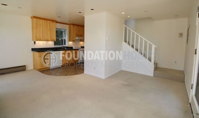 Building Photo - Charming 1BD/1BA in Mill Valley - Bay View...