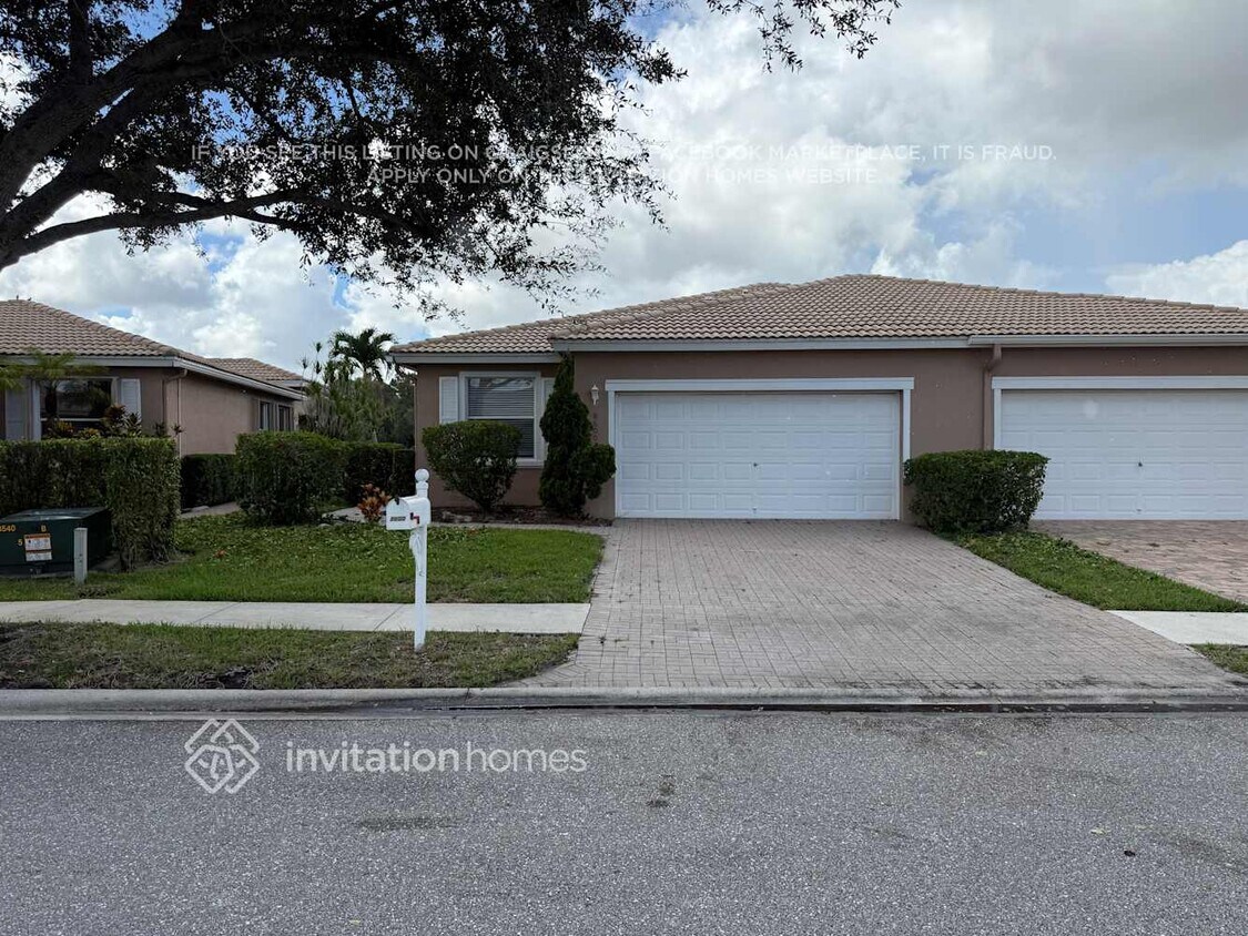 Primary Photo - 8600 Lineyard Cay