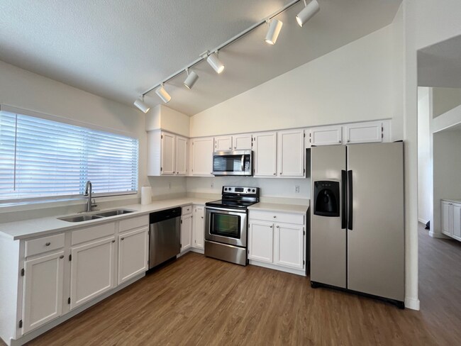 Foto del edificio - 7504 W Jenan Dr