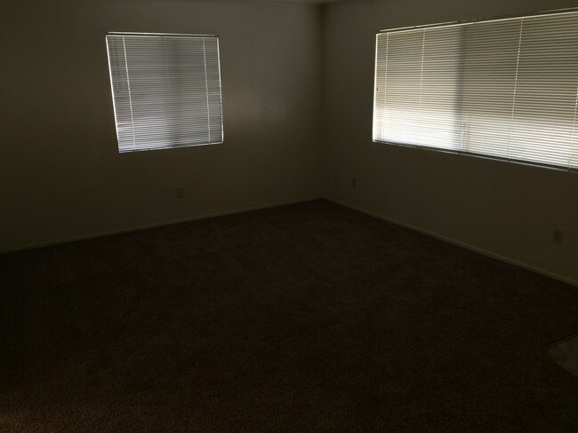 Foto del edificio - 6304 Castleford St