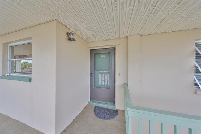 Building Photo - 1028 Apollo Beach Blvd