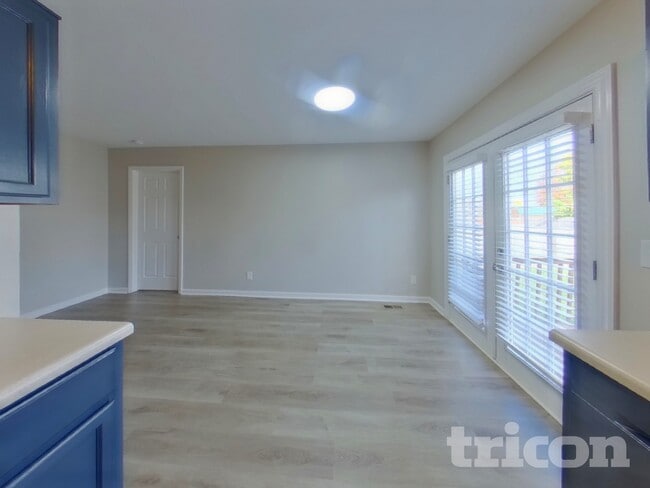 Building Photo - 1616 Jamie Dr