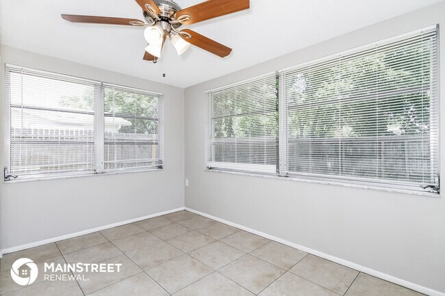 Foto del edificio - 7301 Potomac Dr