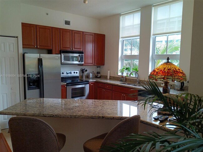 Foto del edificio - 3001 NE 185th St