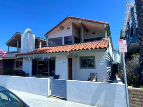 Building Photo - 814 W Balboa Blvd