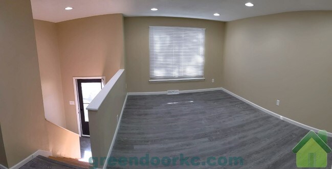 Foto del edificio - 9120 W 78th St