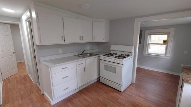 Foto del edificio - 4850 Radnor St