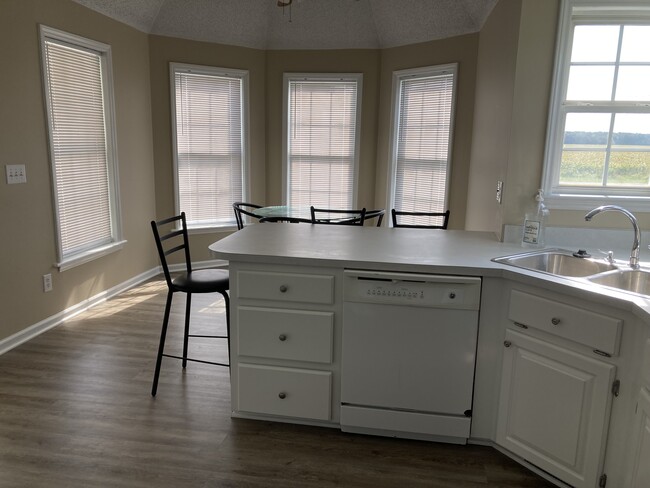 Kitchen and breakfast nook - 755 New Ballpark Rd