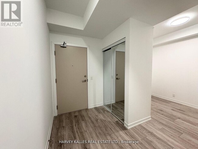 Building Photo - 2020-2020 Bathurst St