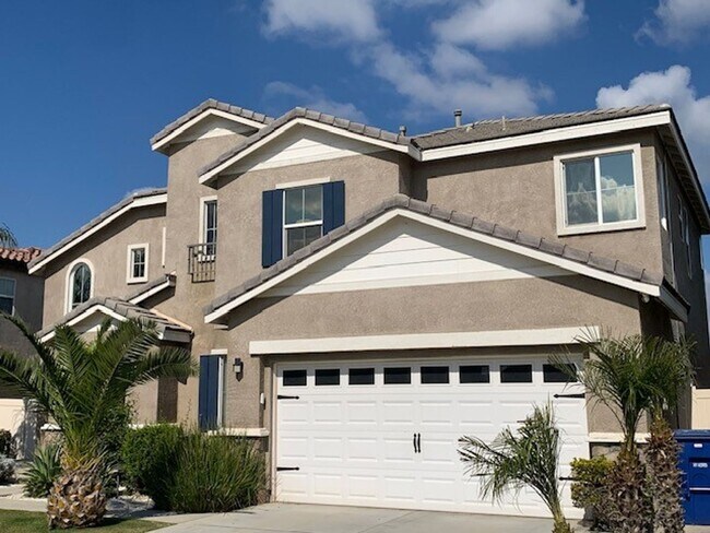 Foto del edificio - 3-Bedroom | 2.5 Bathroom Home with Solar, ...