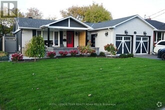 Building Photo - 1584 Maxime St